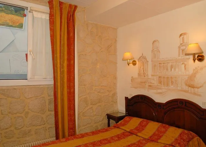 Familia Hotel