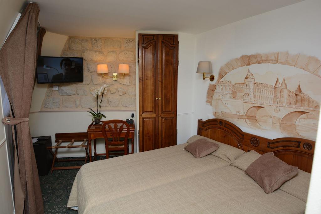 Hotel Familia Parijs